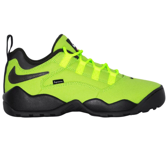Nike SB Darwin Low x Supreme Volt